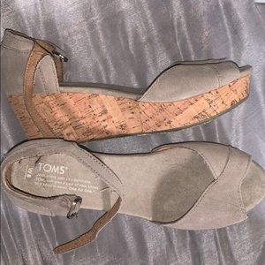 Toms wedge